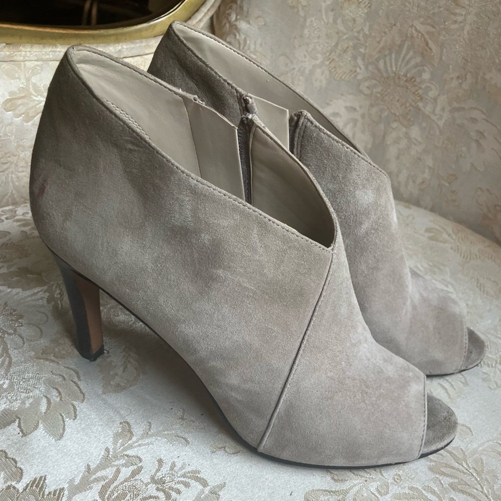 Franco Sarto Bootie- Tan